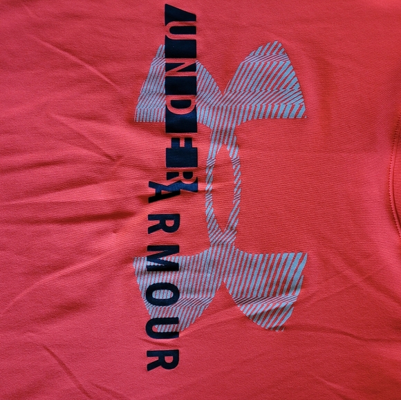 Under Armour tee - Picture 2 of 5